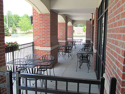 Vincenzo's Outdoor Seating