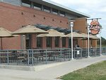 Lazlo's Brewery patio seating